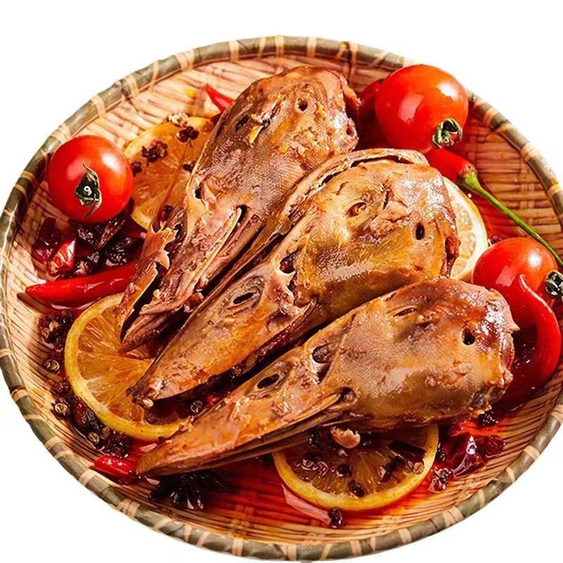 美味可口黑鸭味香辣味鸭头